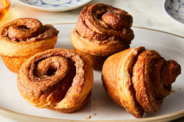 Spiced cruffins