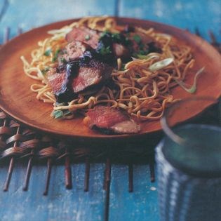 Spiced duck with tamarind sauce