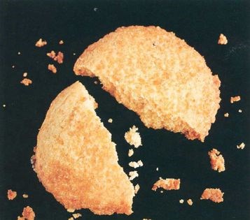 Spiced fennel, lemon and sesame biscuits