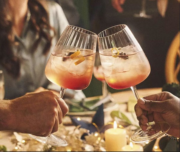 Spiced festive spritz