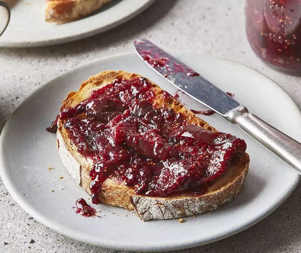 Spiced fig & blackberry preserve