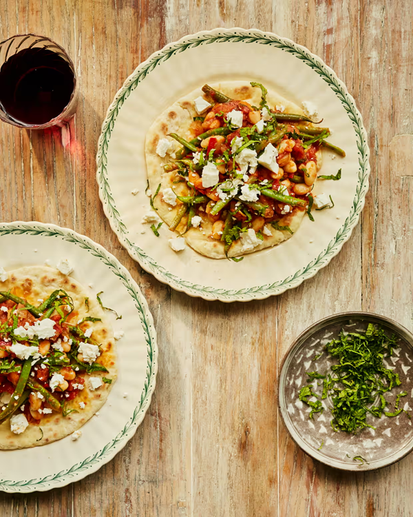 Spiced French beans in tomato sauce