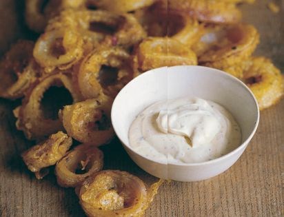 Spiced fried onion rings