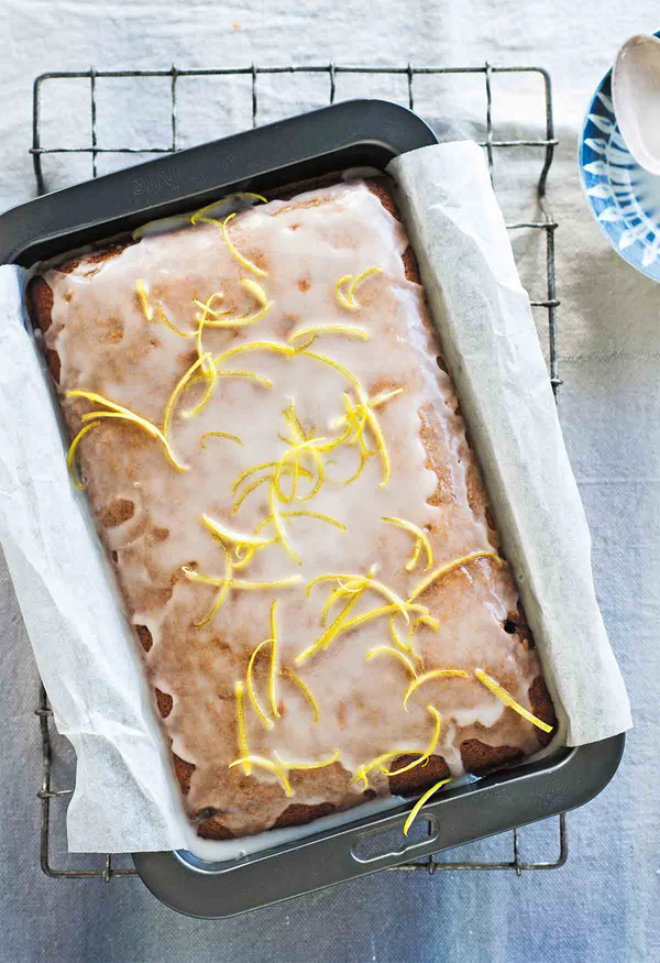Spiced gingerbread with lemon glaze