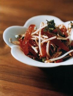 Spiced green papaya and roasted peanut salad