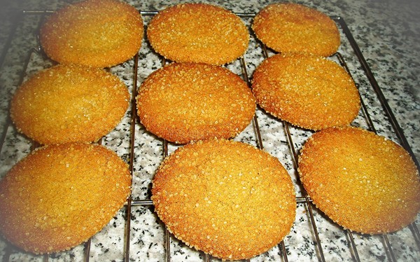 Spiced honey biscuits