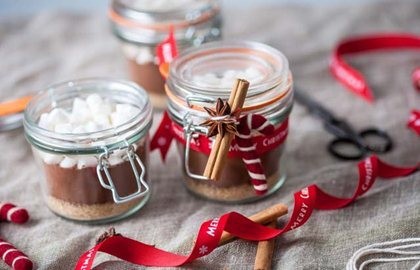 Spiced hot chocolate kit