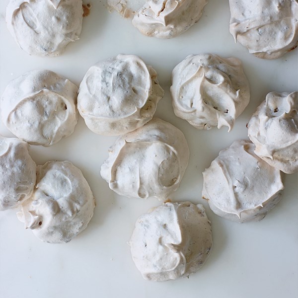 Spiced Italian pecan meringues