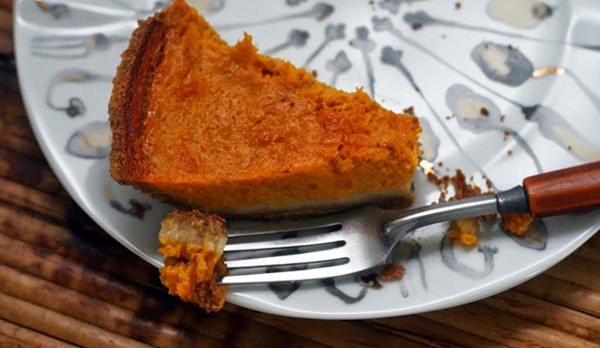 Spiced kuri squash pie