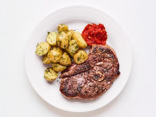 Spiced lamb chops with dill potatoes