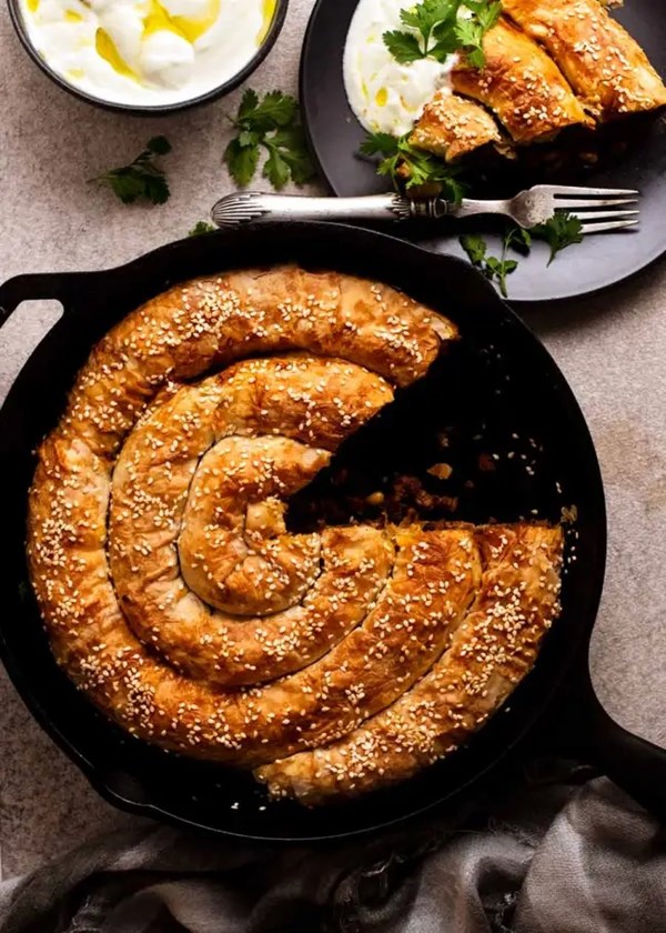 Spiced lamb filo pastry (Borek)