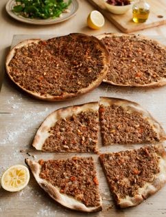 Spiced lamb flatbread pizzas
