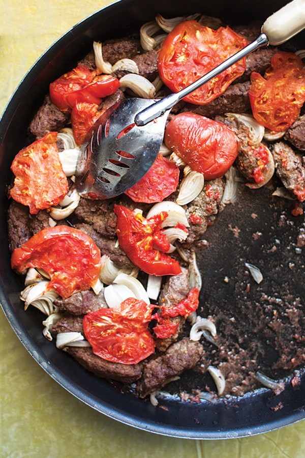 Spiced lamb patties with tomato and onion (Kefta bil sayniyeh)