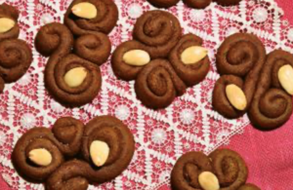 Spiced mosto cotto cookies (Spicchiteddi)