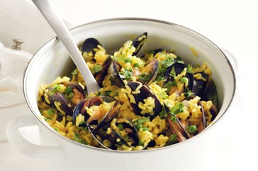 Spiced mussel pilaf