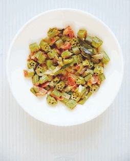 Spiced okra curry (Bandakka kari)