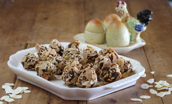 Spiced orange glaze & chocolate truffles with roasted almonds