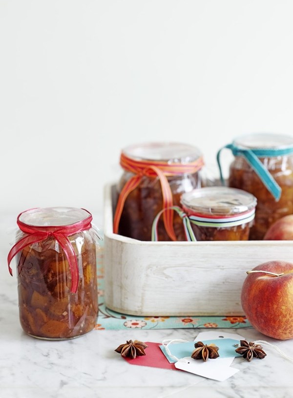 Spiced peach chutney