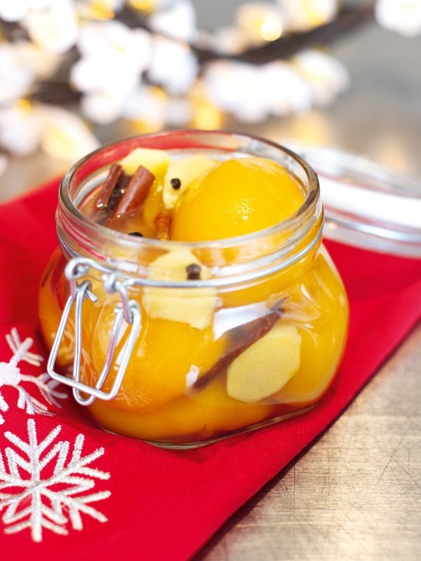 Spiced peaches