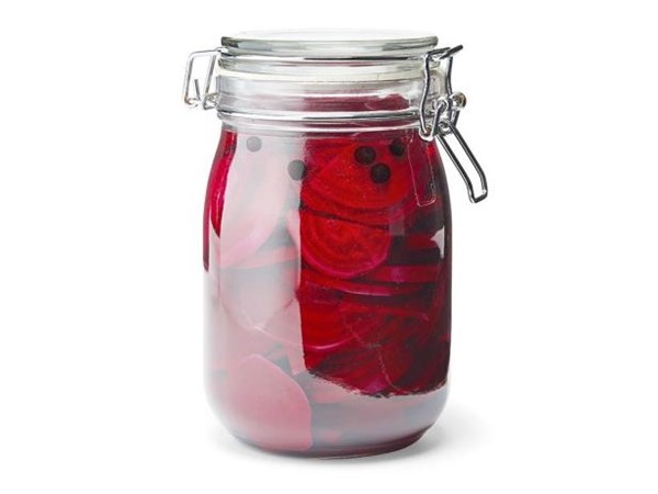 Spiced pickled beets