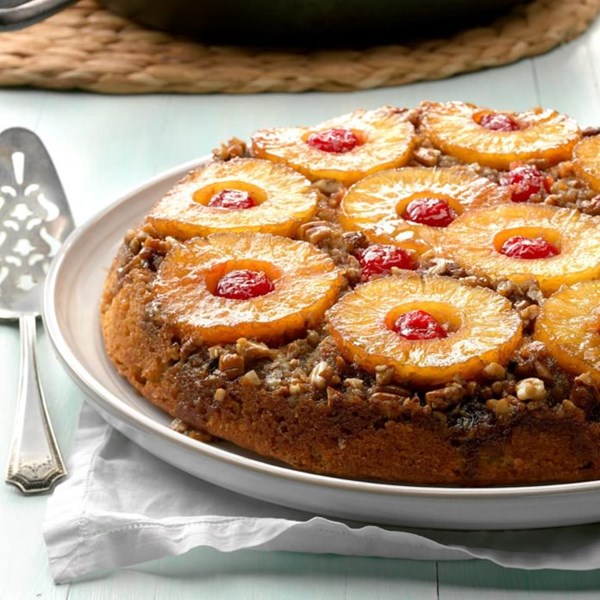 Spiced pineapple upside-down cake