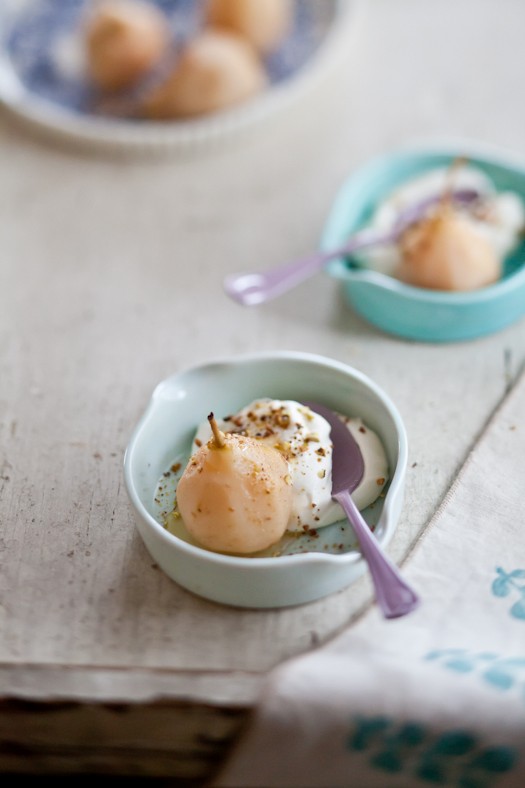 Spiced poached pears with mascarpone cream