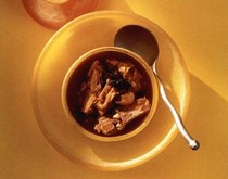 Spiced pork bone soup (Bak kut teh)