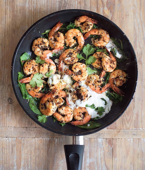 Spiced prawns with spinach and coconut 