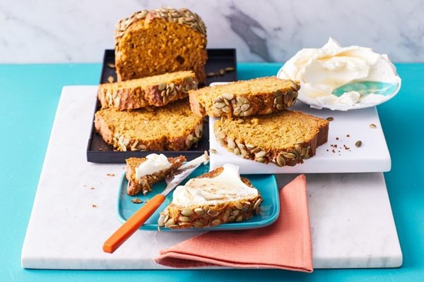 Spiced pumpkin & honey bread