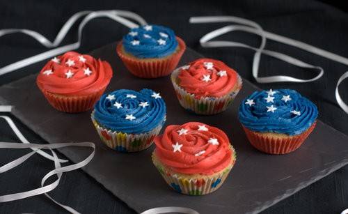 Spiced pumpkin and cranberry cupcakes