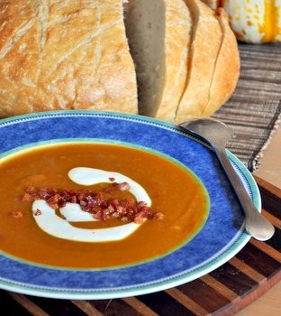 Spiced pumpkin soup with crispy pancetta