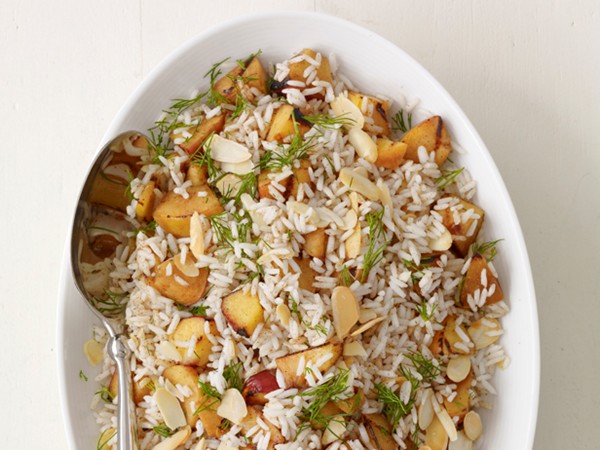 Spiced rice with nectarines