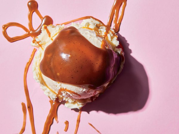 Spiced rum-caramel sauce