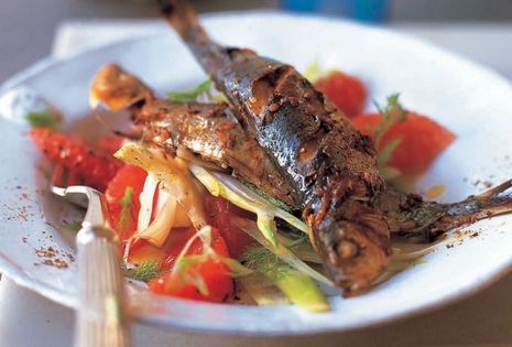 Spiced sardines with grapefruit and fennel salad