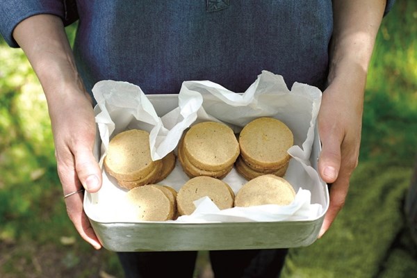 Spiced shortbread