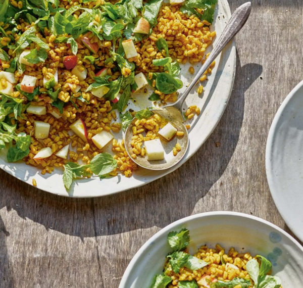 Spiced spelt salad with apples and lime