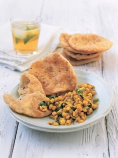 Spiced split chickpeas with fried bread
