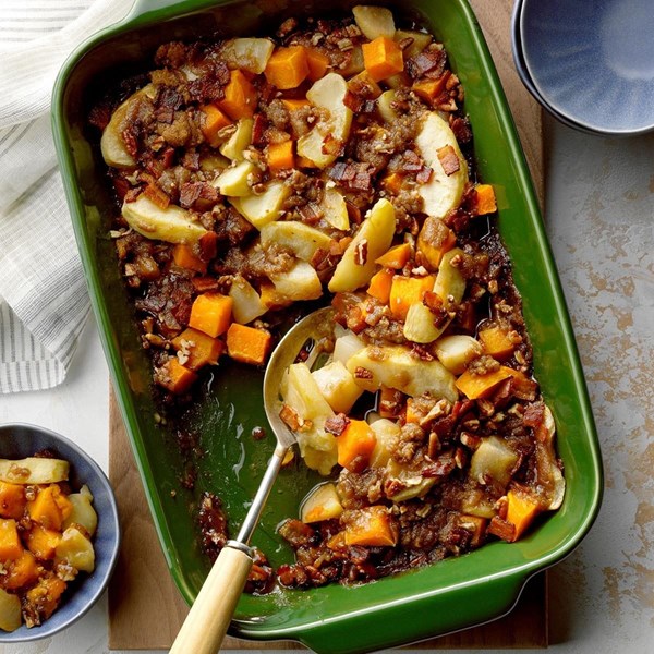 Spiced squash & fruit crumble