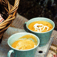 Spiced squash and coconut soup