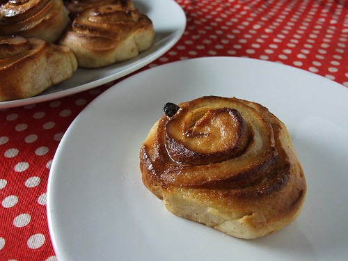 Spiced sticky buns