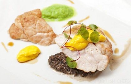 Spiced sweetbreads with fennel and mushroom duxelles, pea purée and Hollandaise