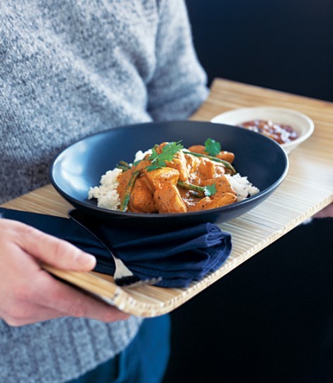 Spiced tomato and yogurt chicken