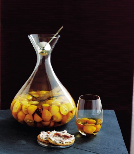 Spiced whisky with kumquats