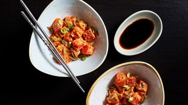 Spicy ahi tuna poke