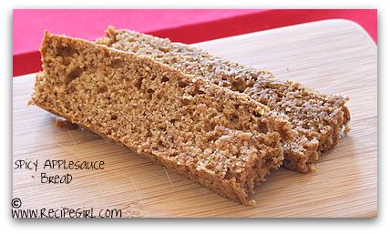 Spicy applesauce bread