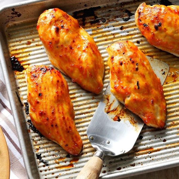 Spicy apricot-glazed chicken