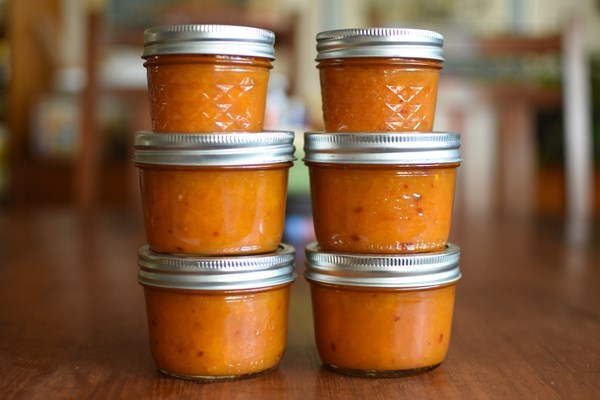 Spicy apricot jam