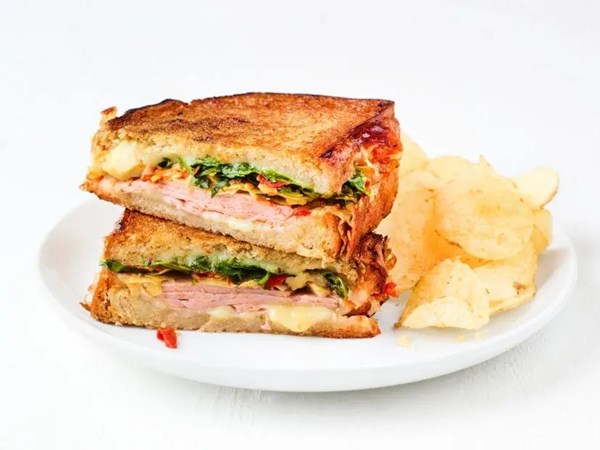 Spicy artichoke and ham panini