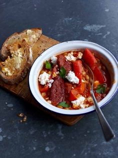 Spicy baked beans with red peppers, chorizo & feta