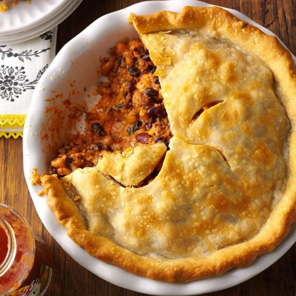 Spicy bean and beef pie